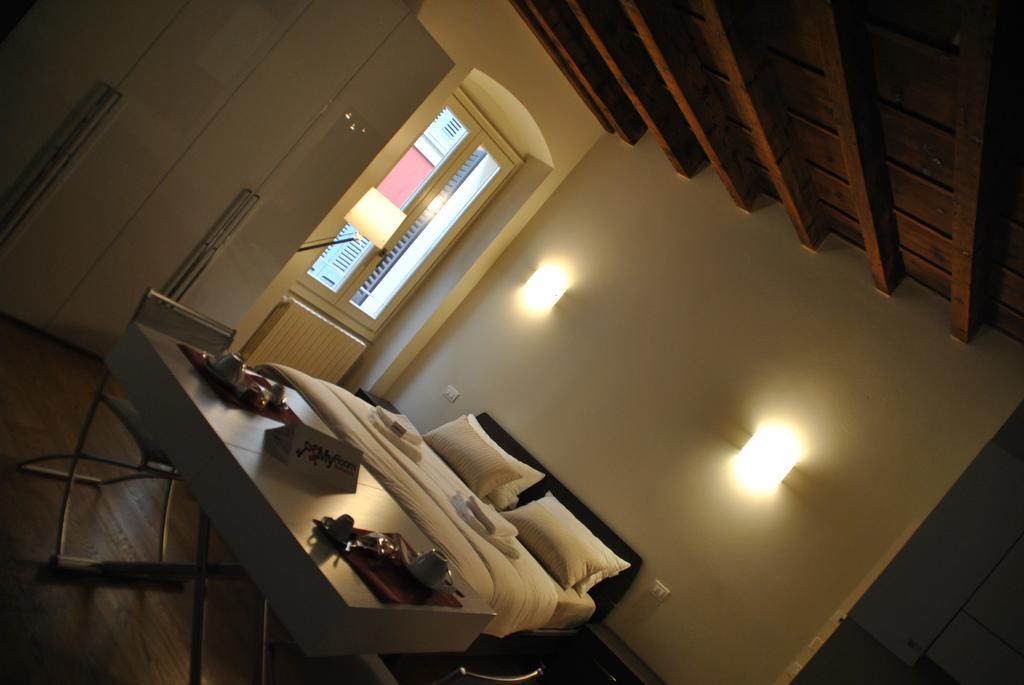 Dietro L'Angolo Hotel Brescia Værelse billede