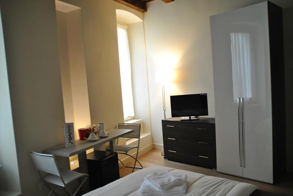 Dietro L'Angolo Hotel Brescia Værelse billede